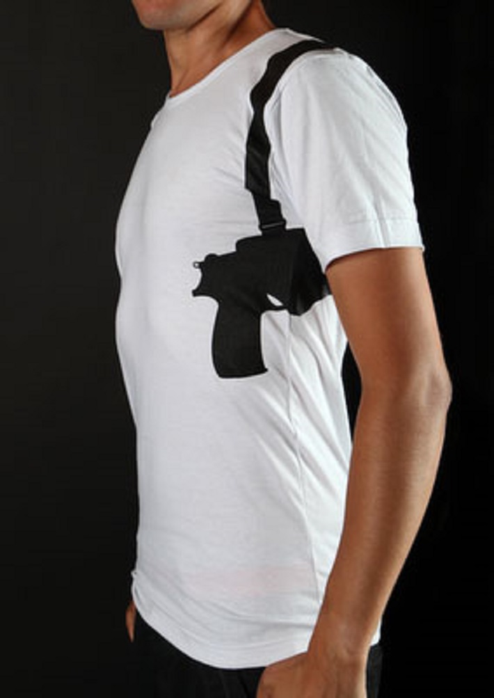 Gun t-shirt